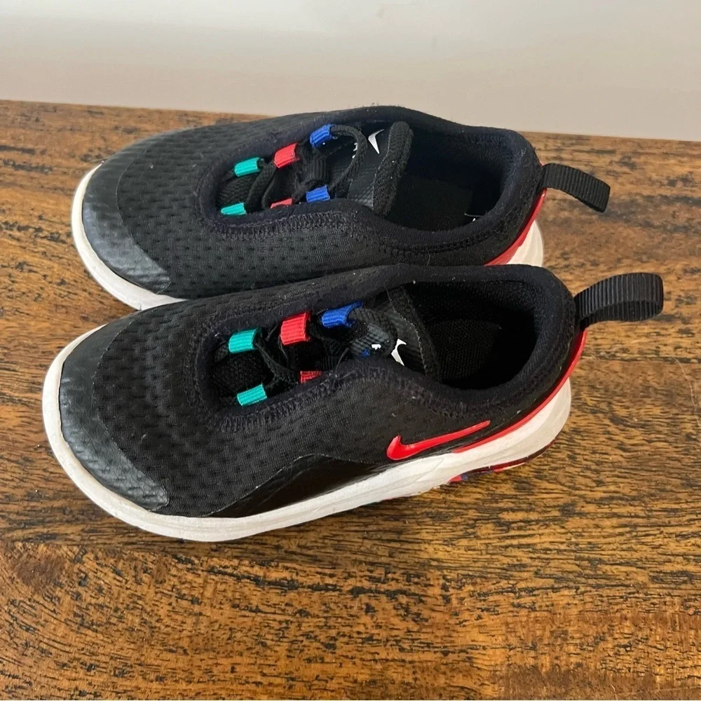 Nike Toddler Air Max Motion Sneakers